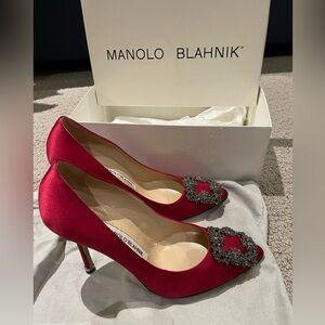 Manolo Blahnik satin pumps